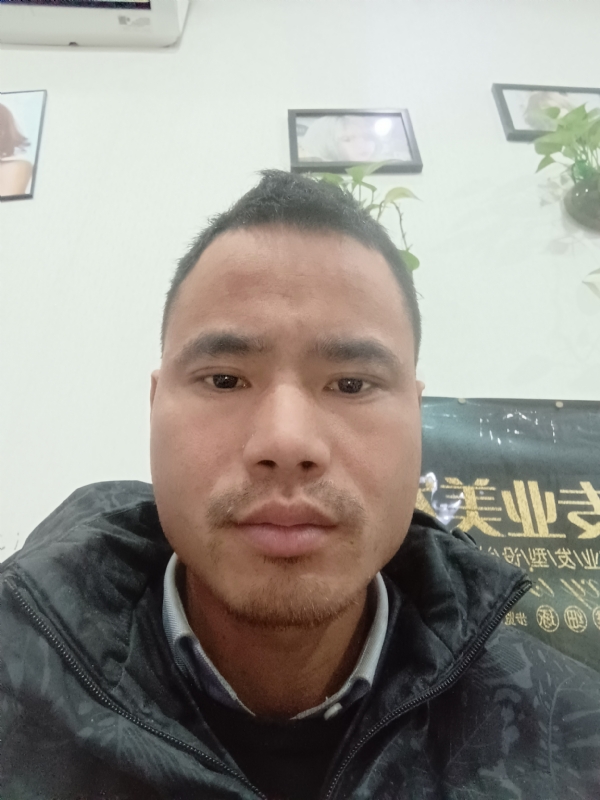 liuliyong的第一张照片--岳阳蓝颜知己交友网